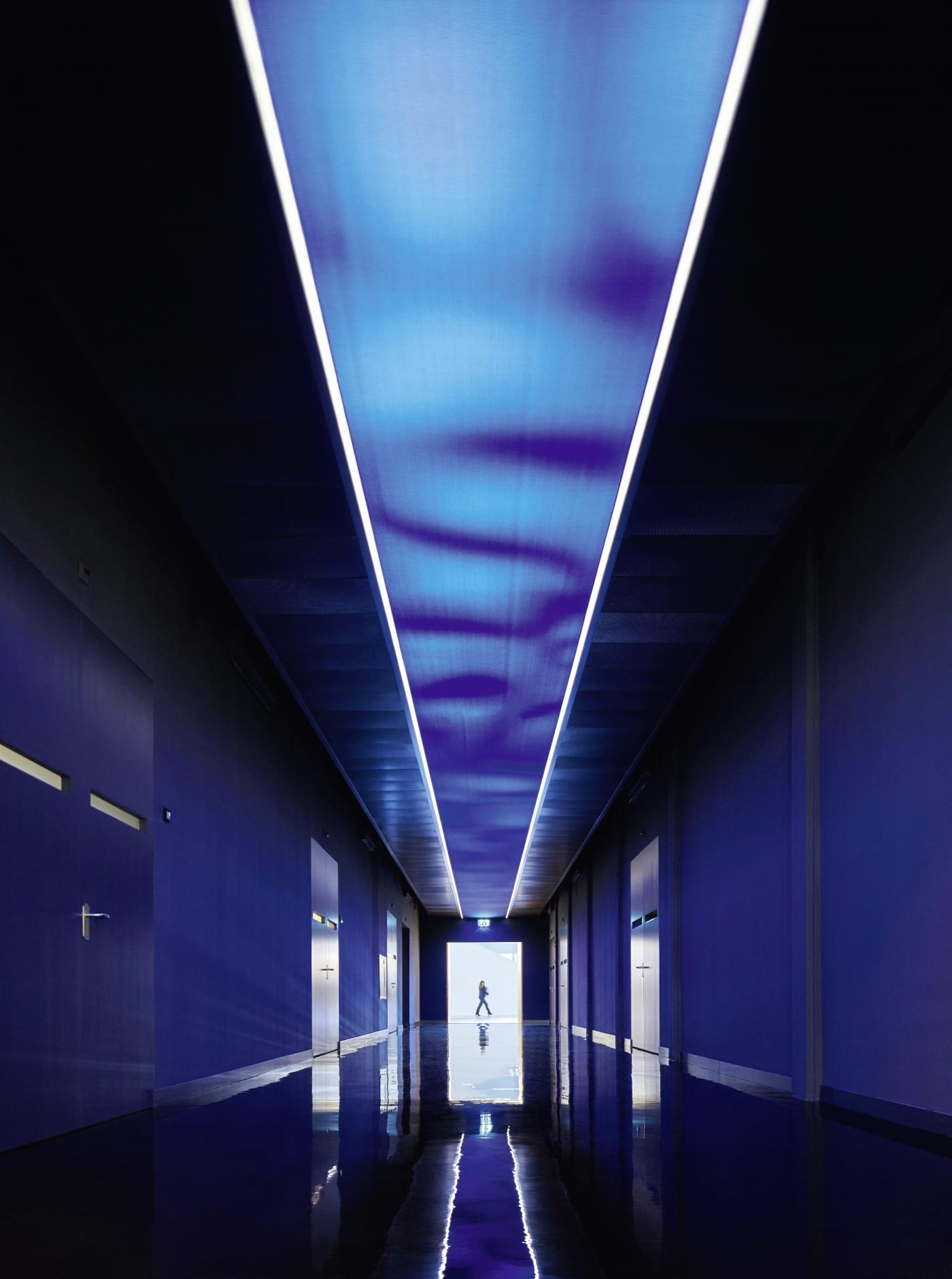 <strong>Bild 3</strong> Architektonisch integrierte Lichtlösungen mit LEDs.
