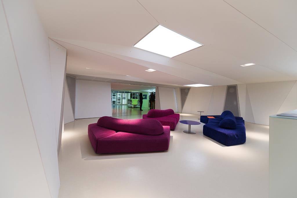 L’iHomeLab est également un showroom des dernières technologies. Le salon donne aux visiteurs une impression de la vie dans un smart home.