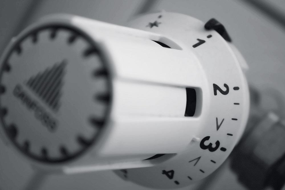 La taxe sur le CO2 a montré son efficacité dans le domaine du bâtiment, où les émissions ont baissé de près de 30 % par rapport à 1990.