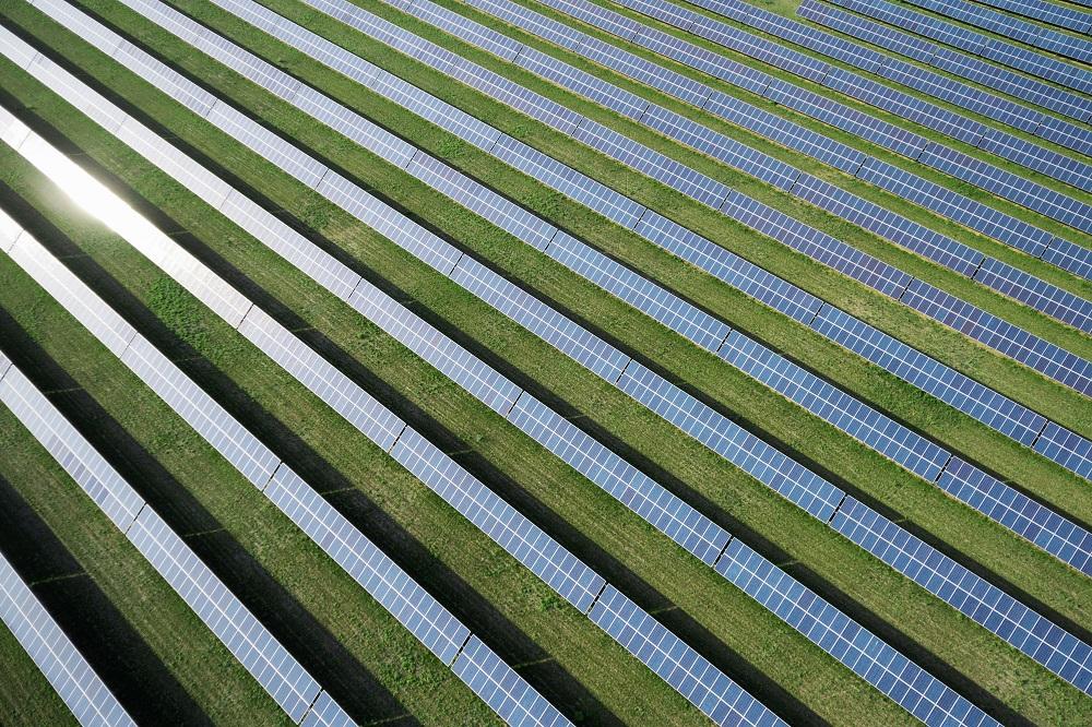... tout comme la production décentralisée de courant électrique et, partant, la fluctuation de la quantité d’électricité disponible.