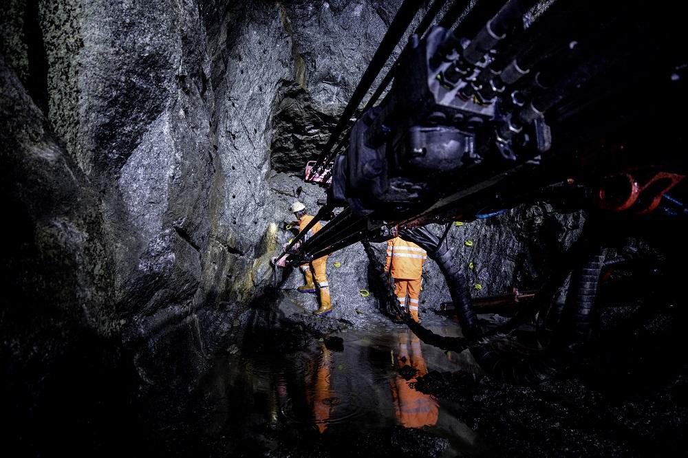...als auch im Berg vorgenommen.