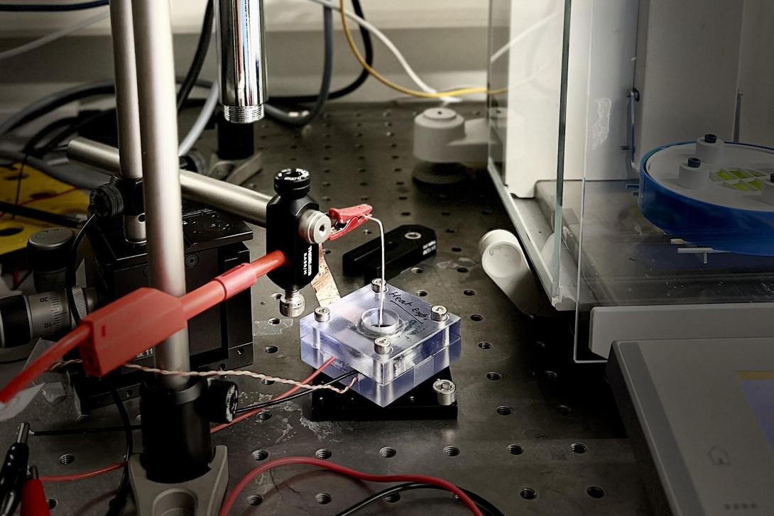 Production d'électricité en continu par évaporation